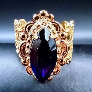 Sorrelli sapphire blue crystal and gold cocktail ring